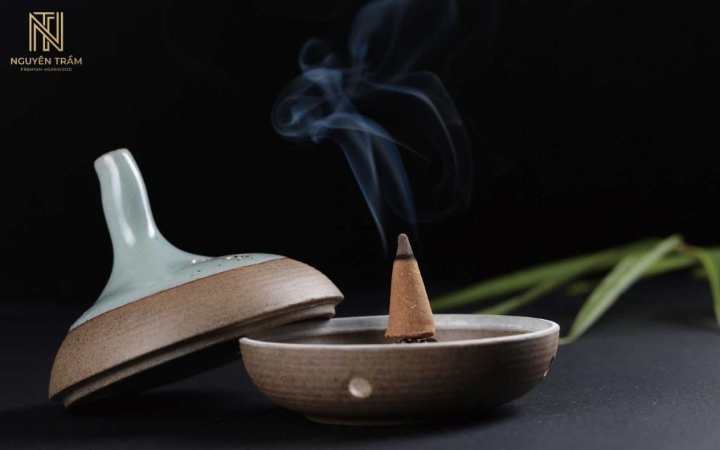Trầm hương có mùi rất thơm và đặc trưng do mỗi vùng miền khác nhau