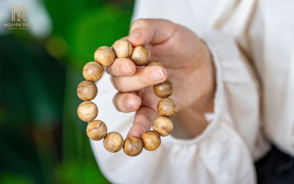 Trầm hương