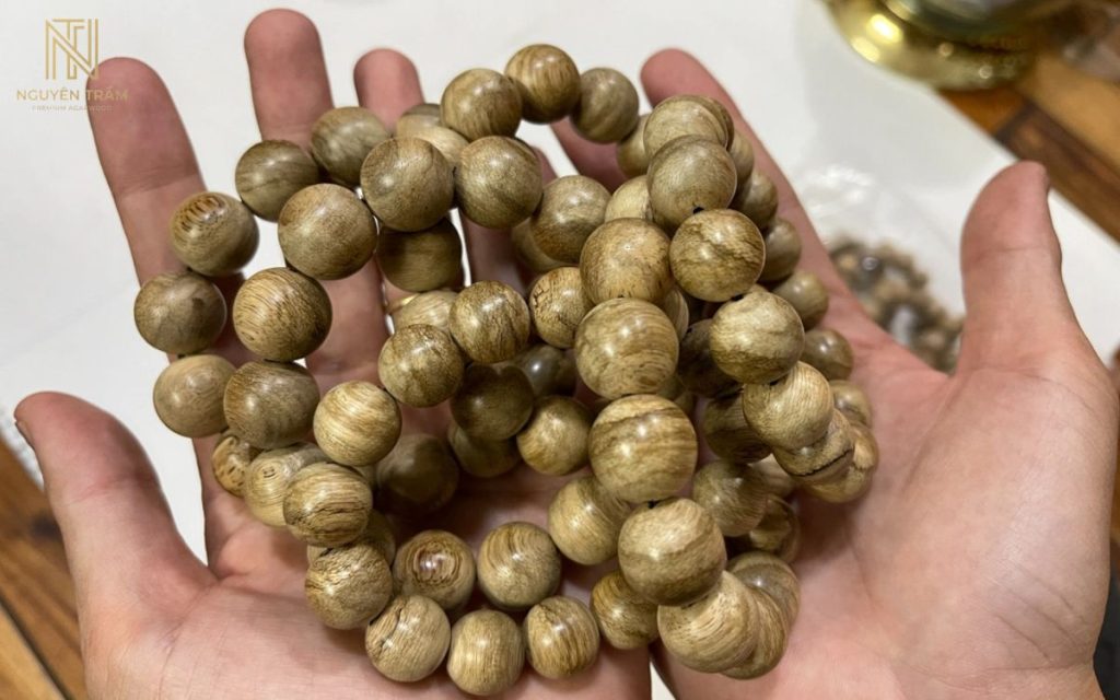 Trầm hương