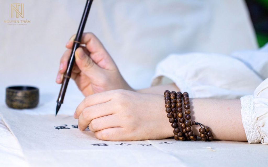 Trầm hương tự nhiên