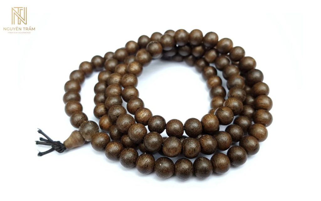 Trầm sánh làm vòng tay